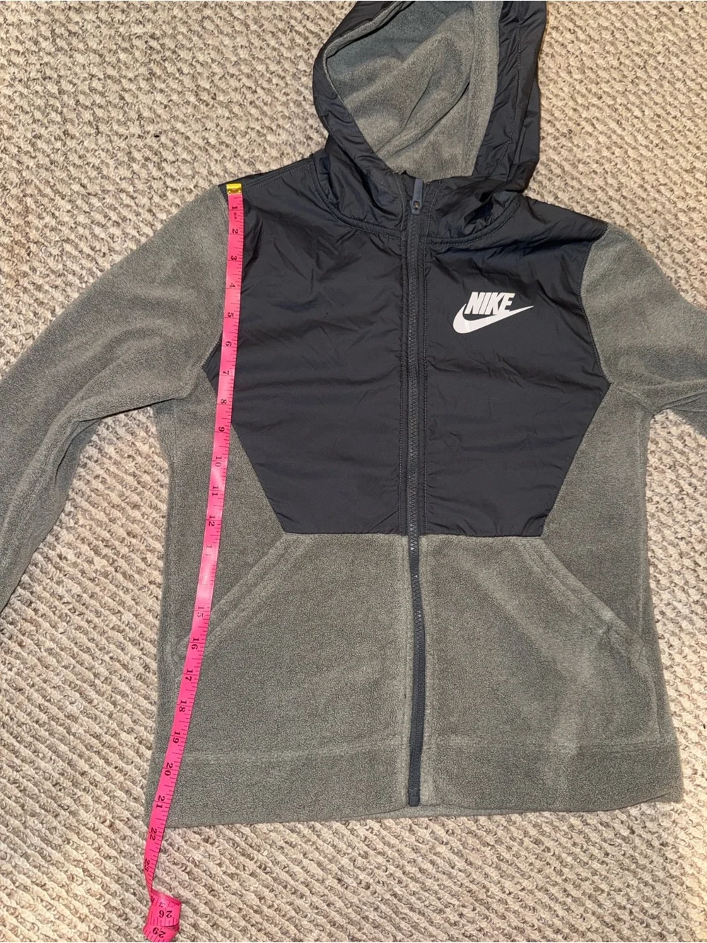 Nike lightweight hooded
